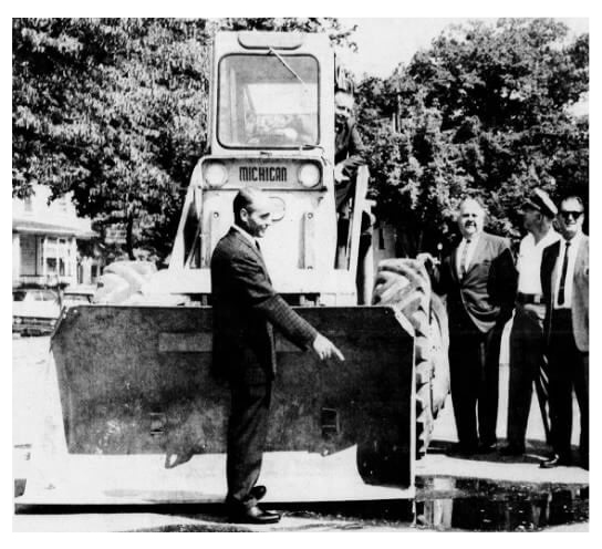 Capri Construction team and equipment